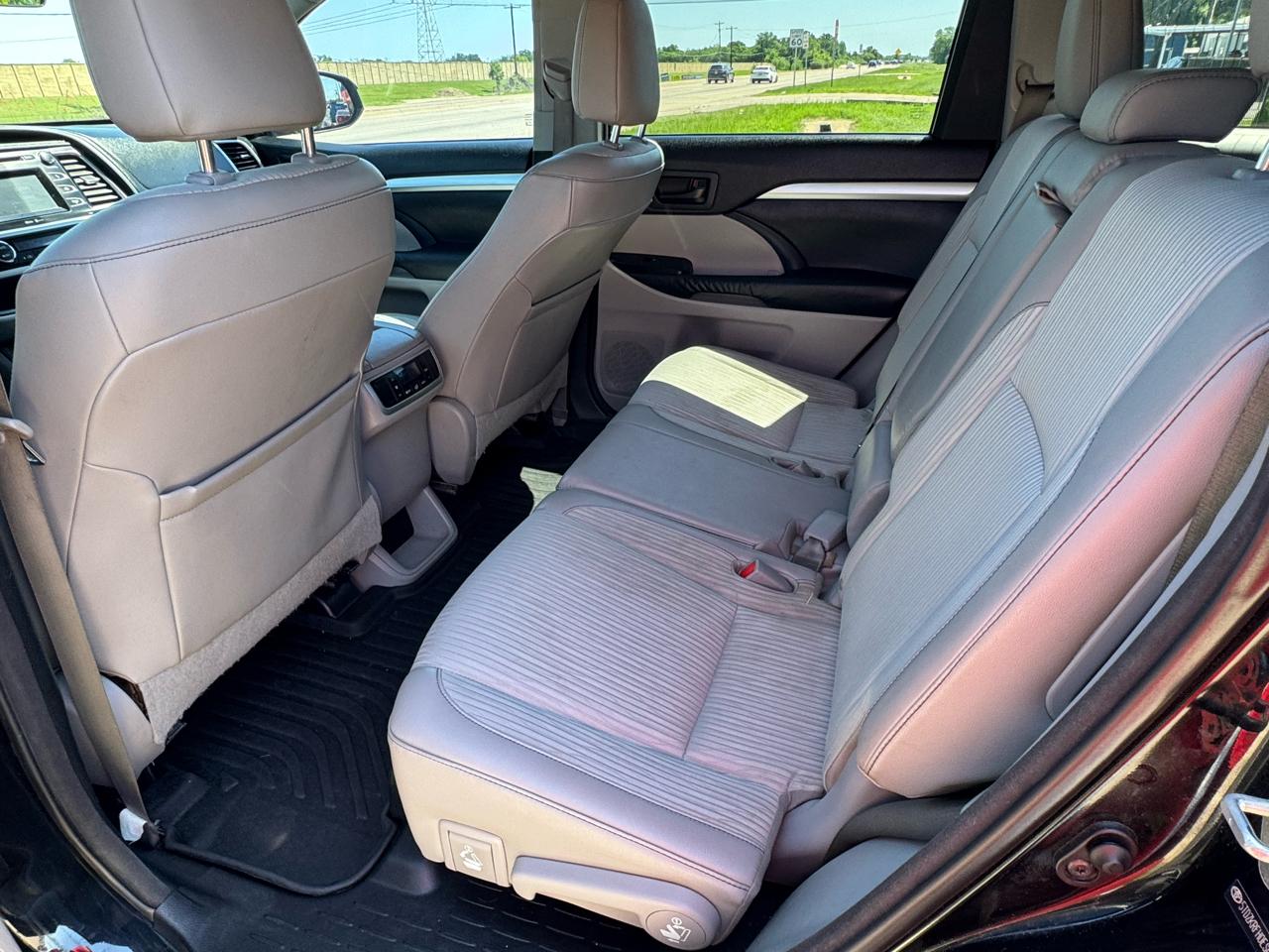 Toyota Highlander LE Plus V6 FWD (Natl) 2014