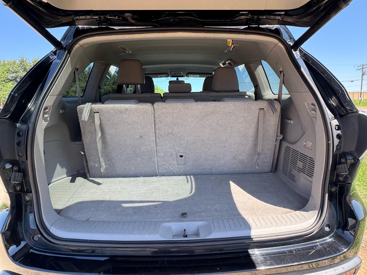 Toyota Highlander LE Plus V6 FWD (Natl) 2014
