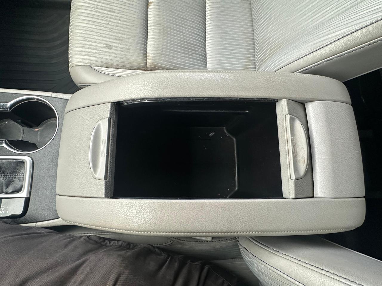 Toyota Highlander LE Plus V6 FWD (Natl) 2014