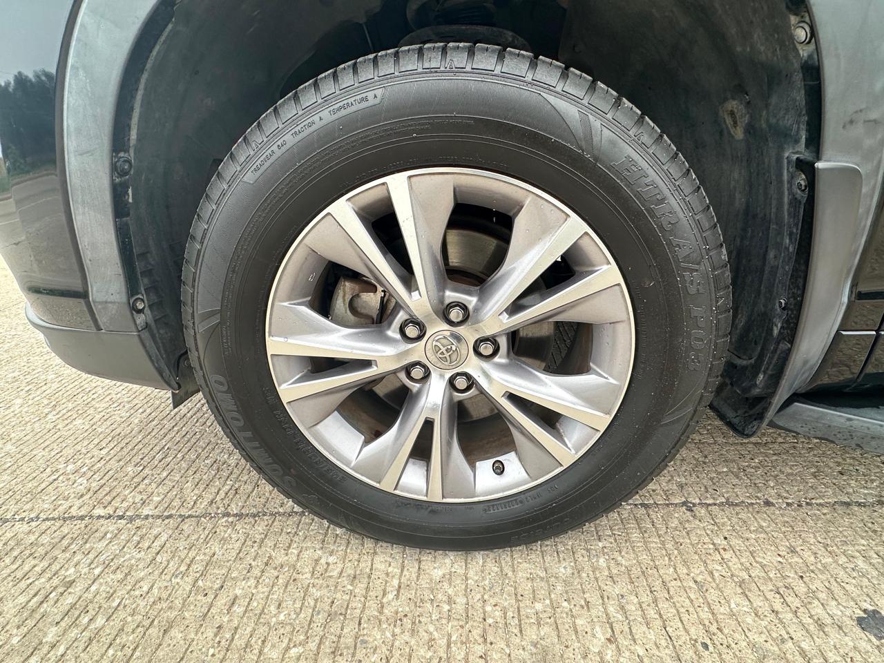 Toyota Highlander LE Plus V6 FWD (Natl) 2014