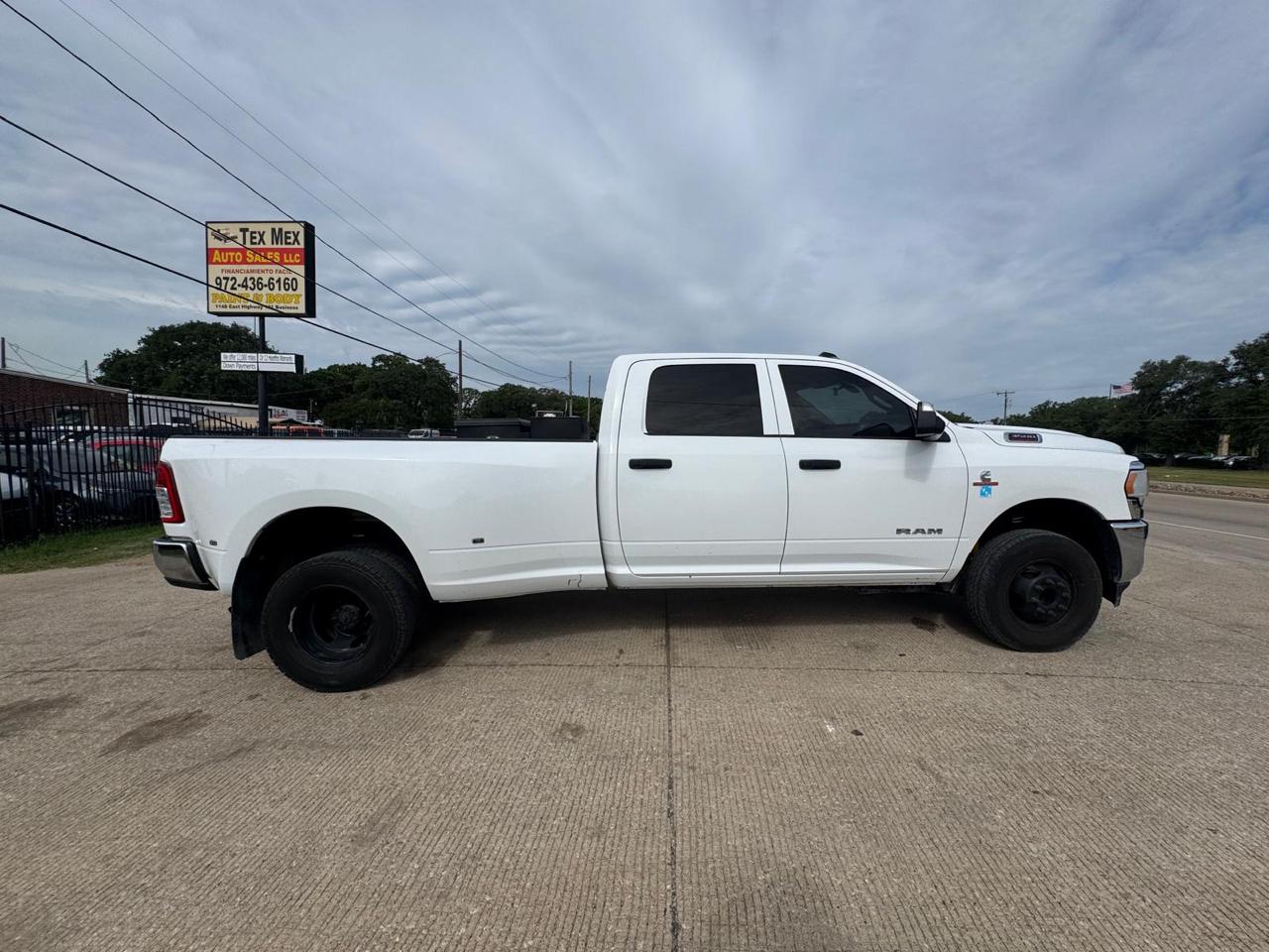 RAM 3500 Tradesman Crew Cab 4WD DRW 2020