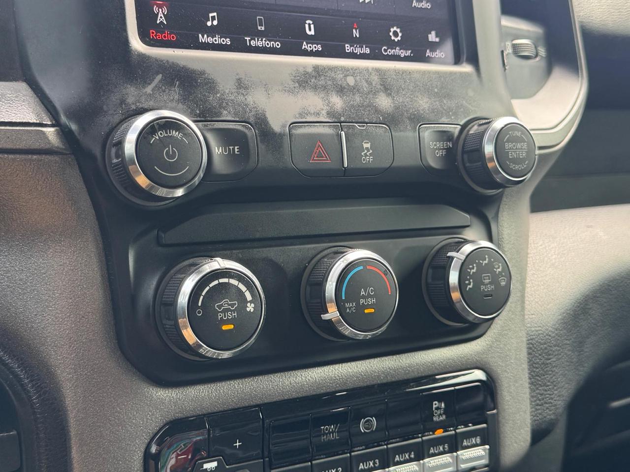 RAM 3500 Tradesman Crew Cab 4WD DRW 2020