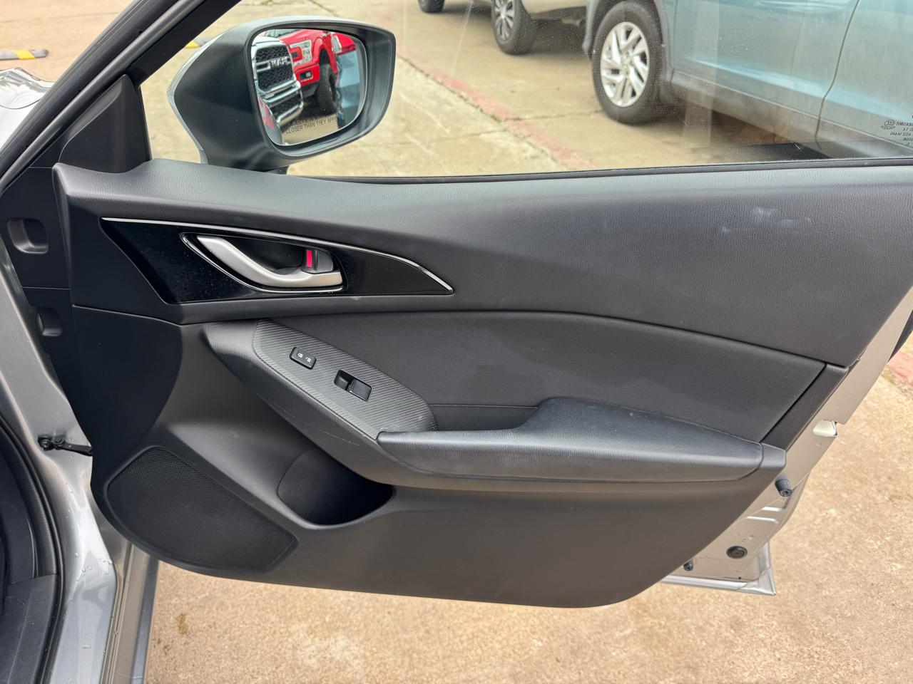 Mazda MAZDA3 i Sport AT 4-Door 2016
