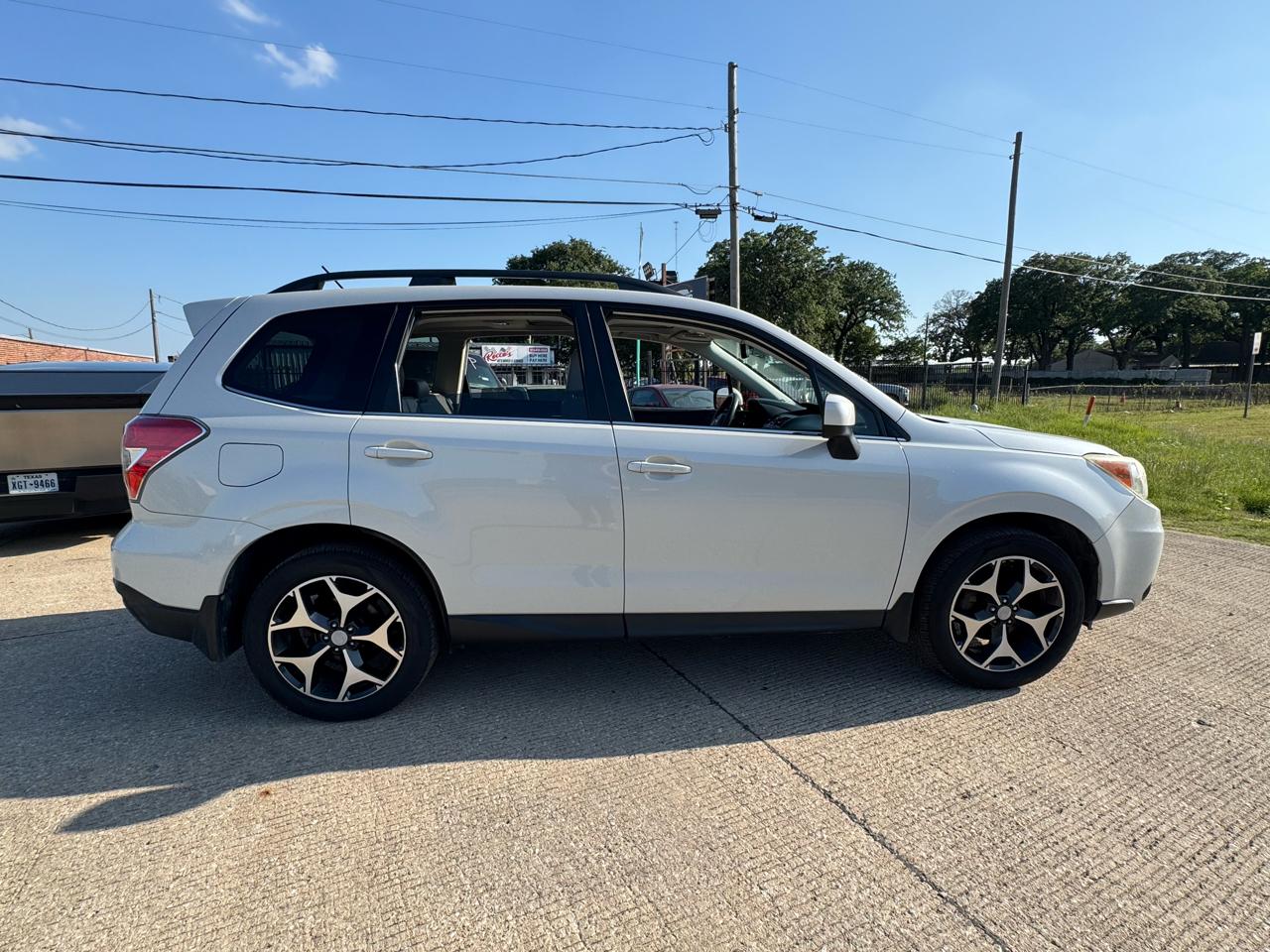 Subaru Forester 2.5i Limited 2015