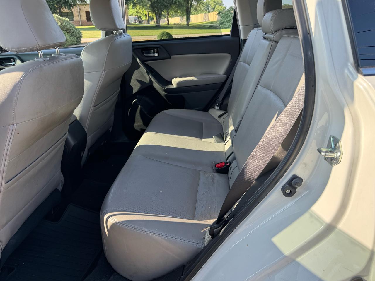 Subaru Forester 2.5i Limited 2015