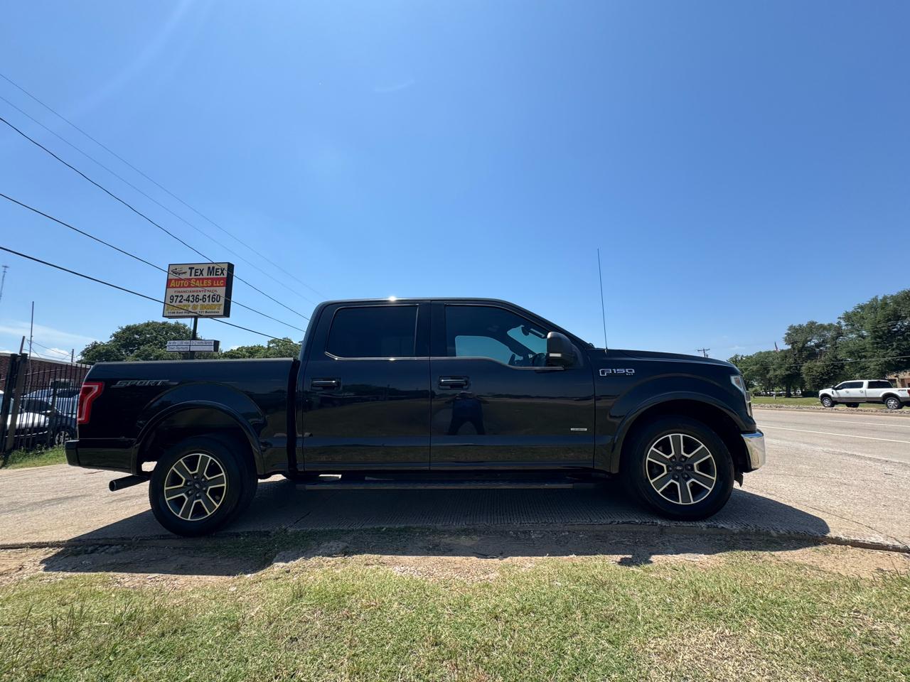 Ford F-150 XLT SuperCrew 5.5-ft. Bed 2WD 2015
