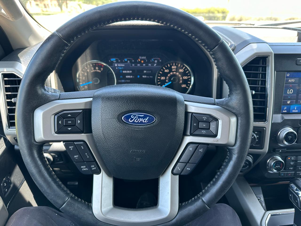 Ford F-150 Lariat SuperCrew 6.5-ft. Bed 4WD 2017