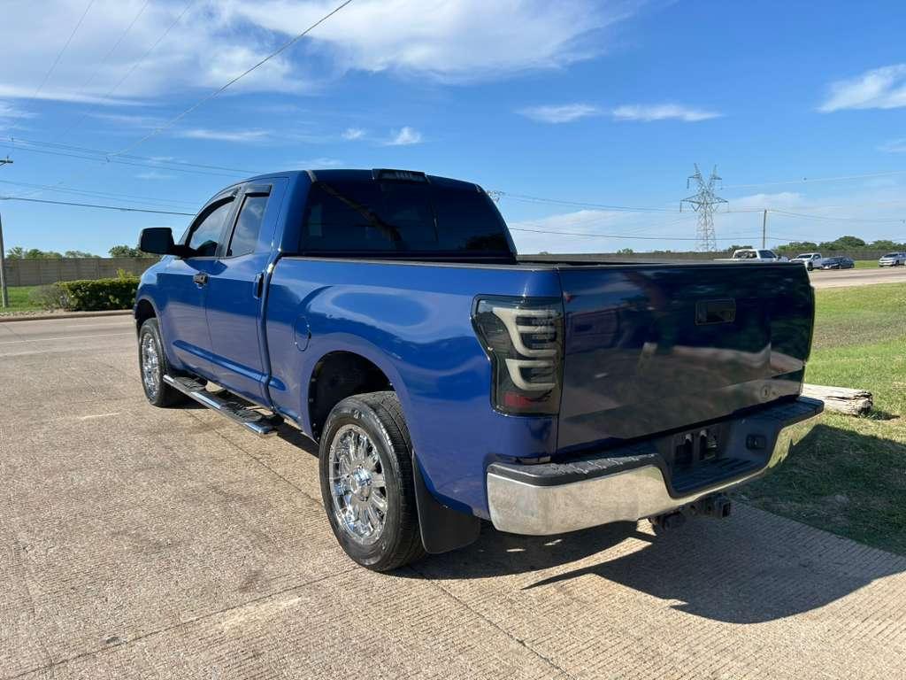 Toyota Tundra Tundra-Grade Double Cab 4.6L 2WD 2012