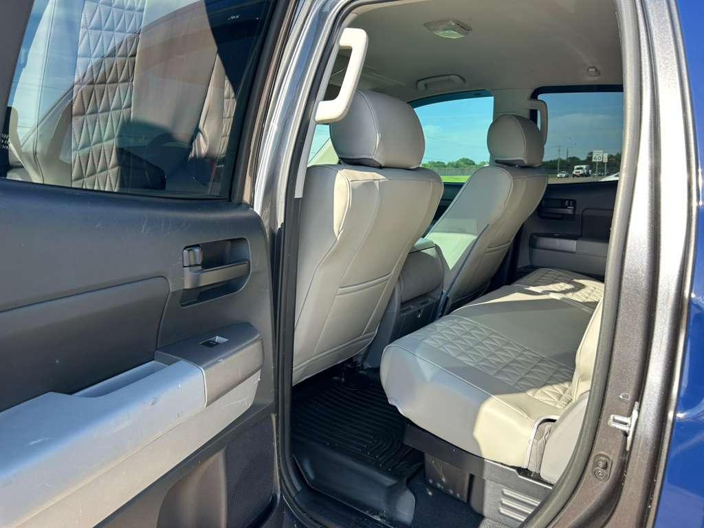 Toyota Tundra Tundra-Grade Double Cab 4.6L 2WD 2012