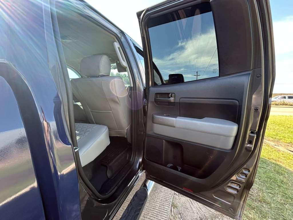 Toyota Tundra Tundra-Grade Double Cab 4.6L 2WD 2012