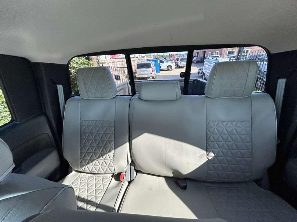 Toyota Tundra Tundra-Grade Double Cab 4.6L 2WD 2012