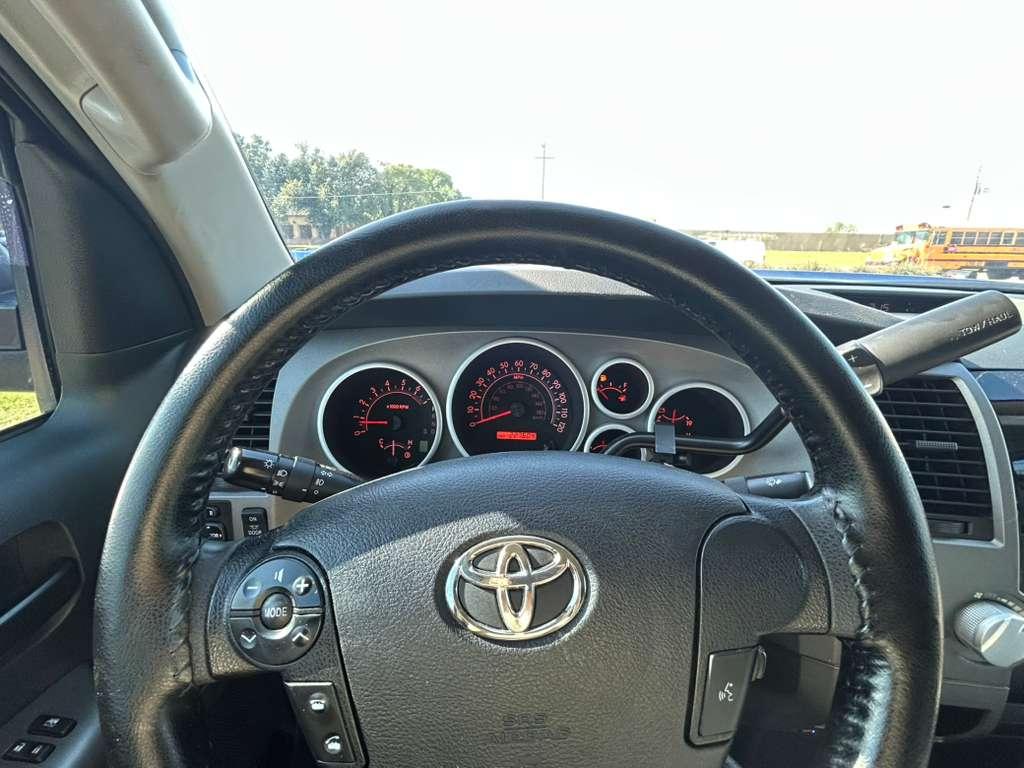 Toyota Tundra Tundra-Grade Double Cab 4.6L 2WD 2012