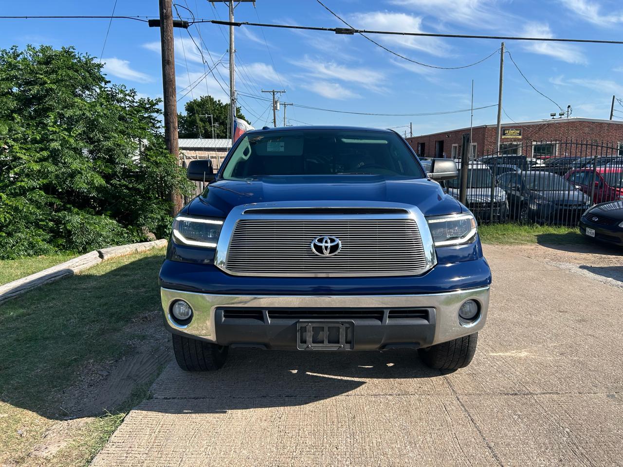 Toyota Tundra Tundra-Grade Double Cab 4.6L 2WD 2012