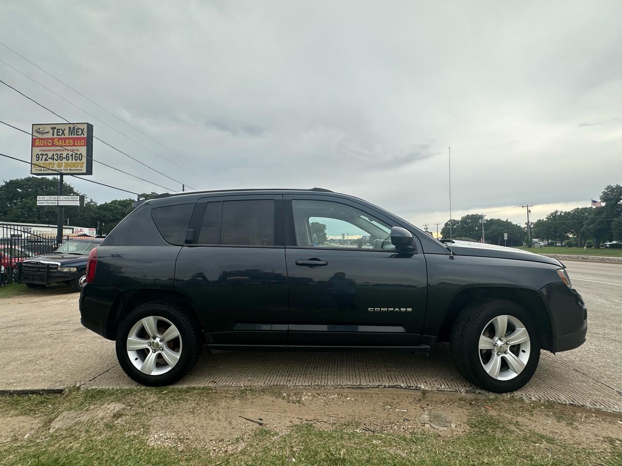 Jeep Compass Latitude FWD 2015