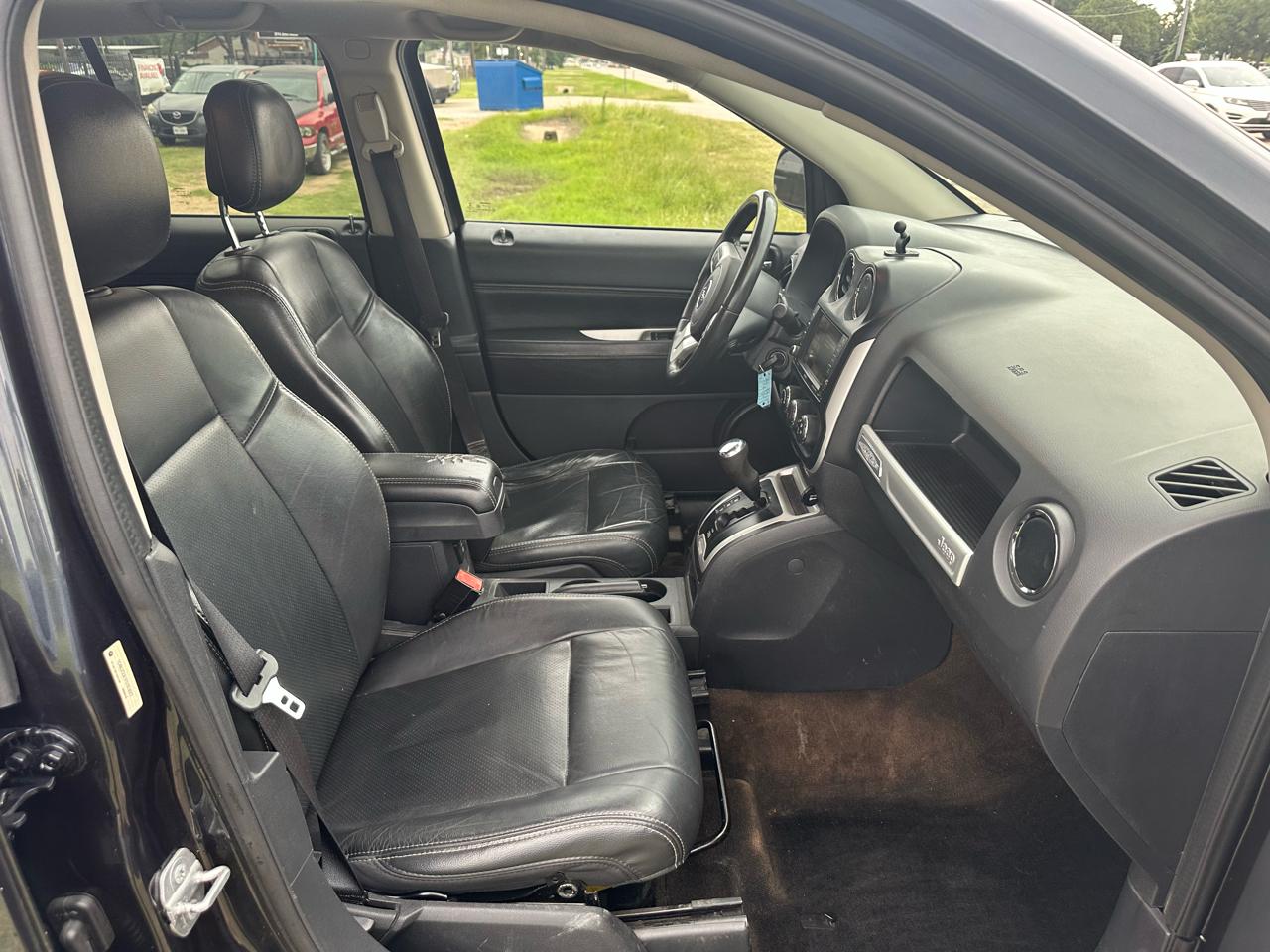 Jeep Compass Latitude FWD 2015