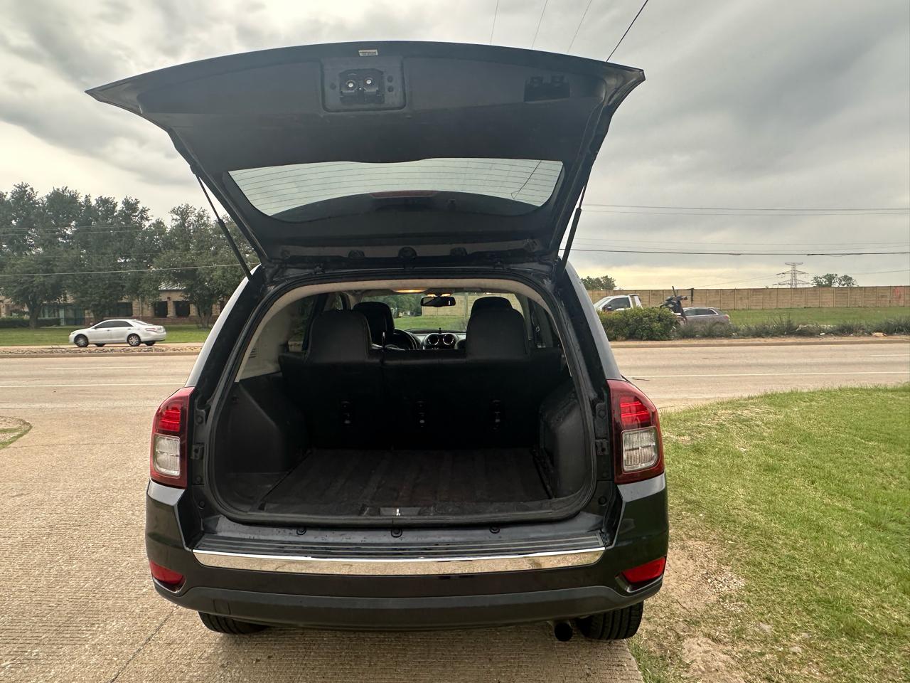 Jeep Compass Latitude FWD 2015