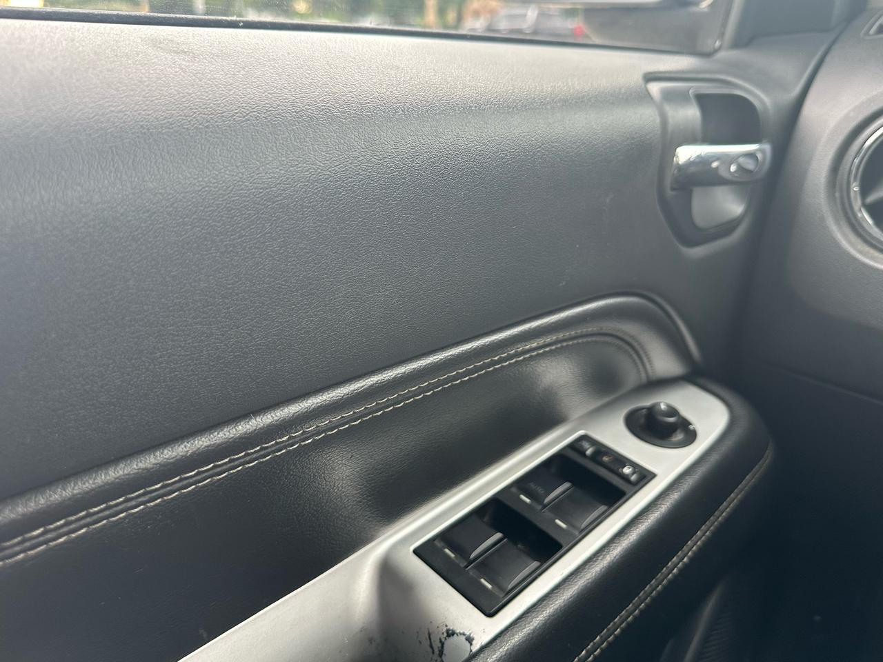 Jeep Compass Latitude FWD 2015