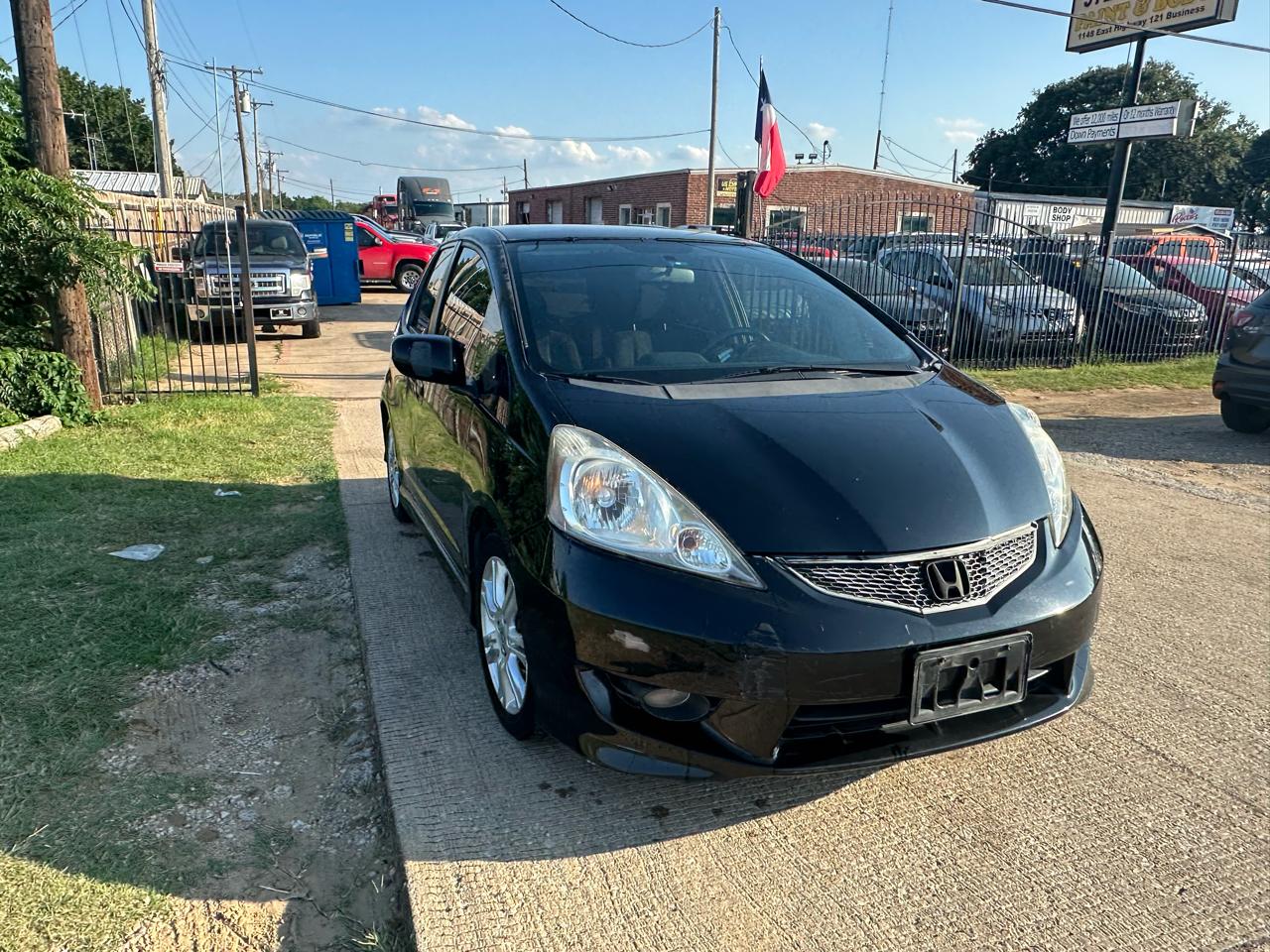 Honda Fit Sport 5-Speed AT 2011