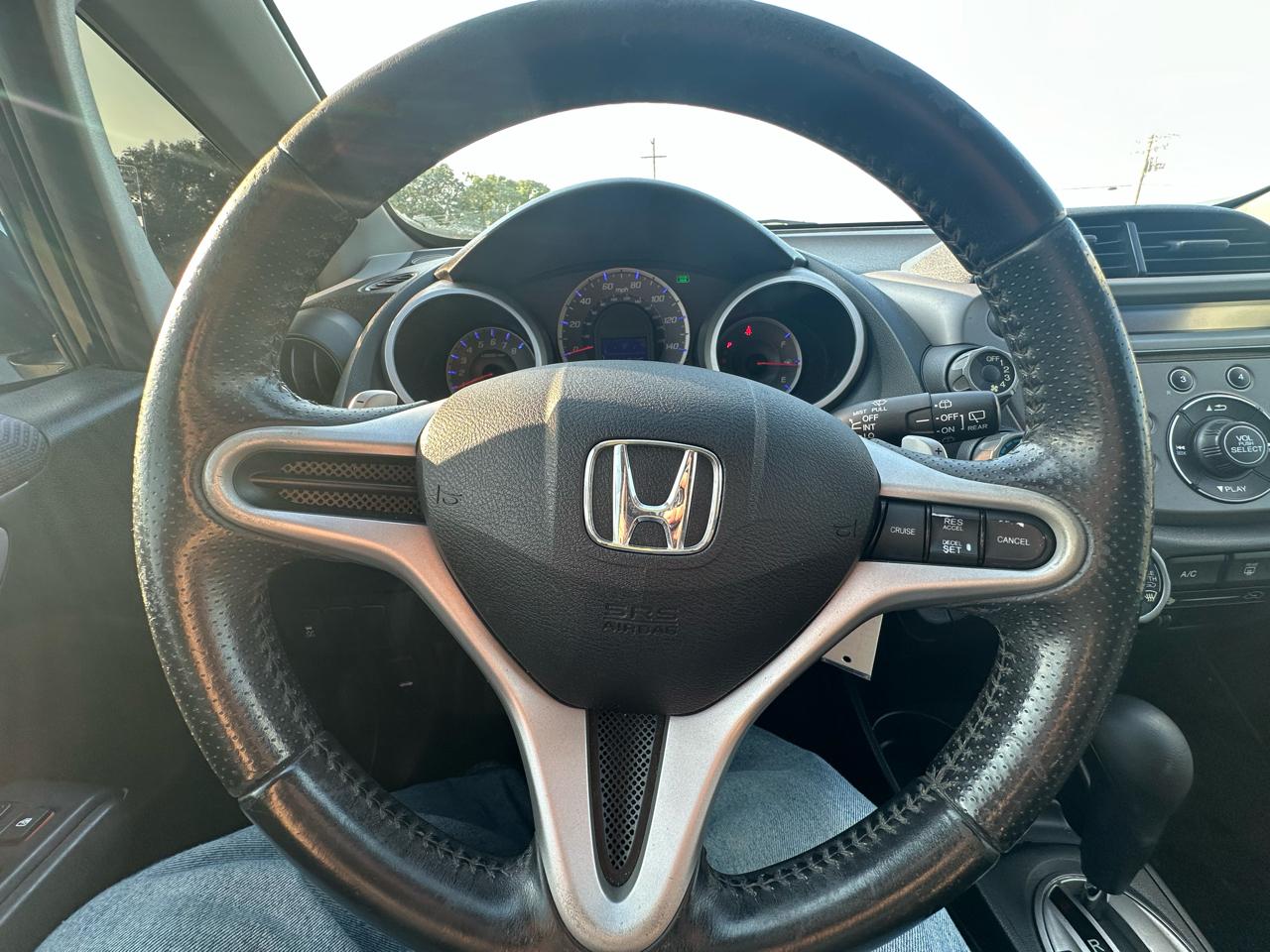 Honda Fit Sport 5-Speed AT 2011
