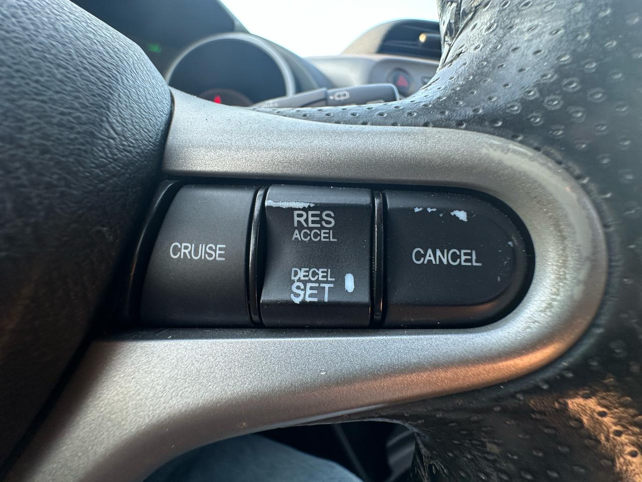 Honda Fit Sport 5-Speed AT 2011