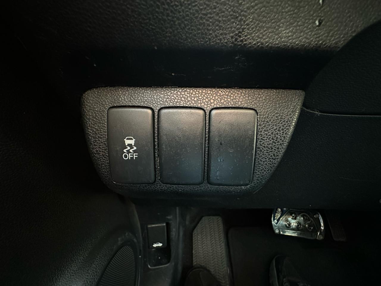 Honda Fit Sport 5-Speed AT 2011