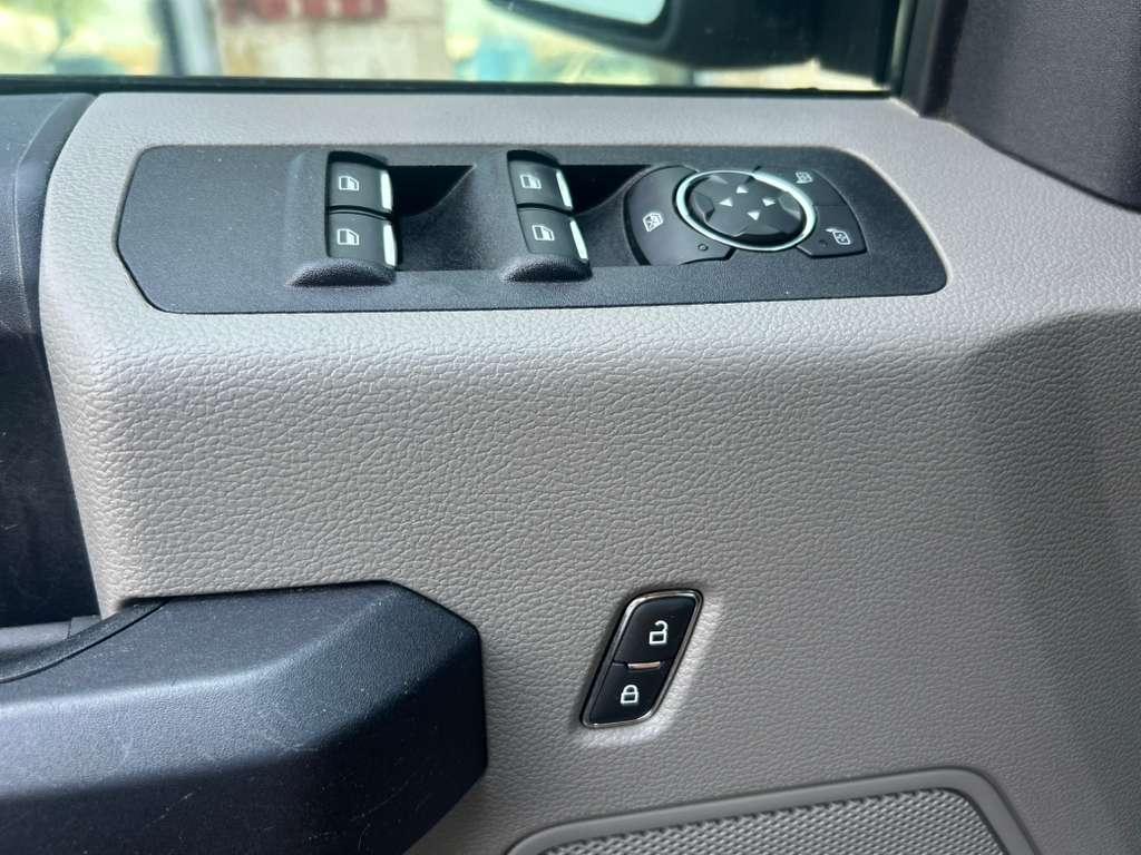 Ford F-150 King-Ranch SuperCrew 5.5-ft. 2WD 2020
