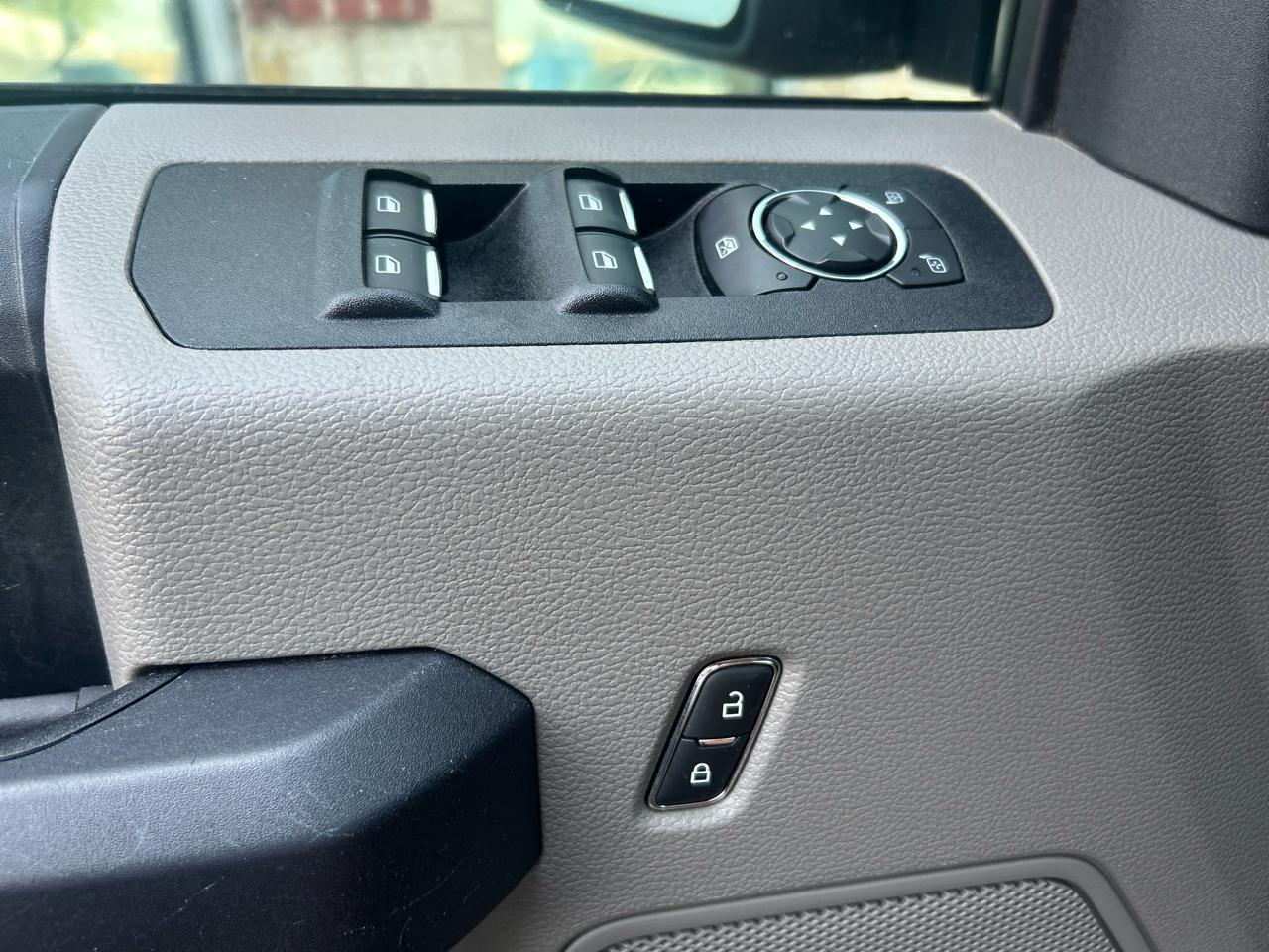 Ford F-150 King-Ranch SuperCrew 5.5-ft. 2WD 2020