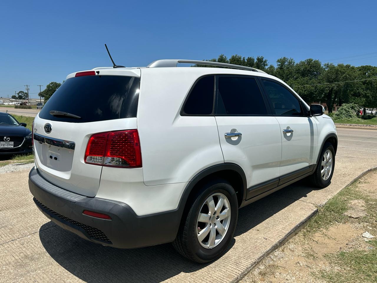 Kia Sorento LX FWD 2012