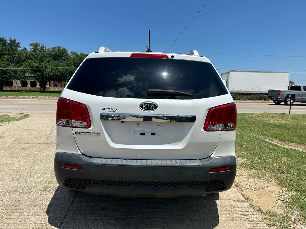 Kia Sorento LX FWD 2012