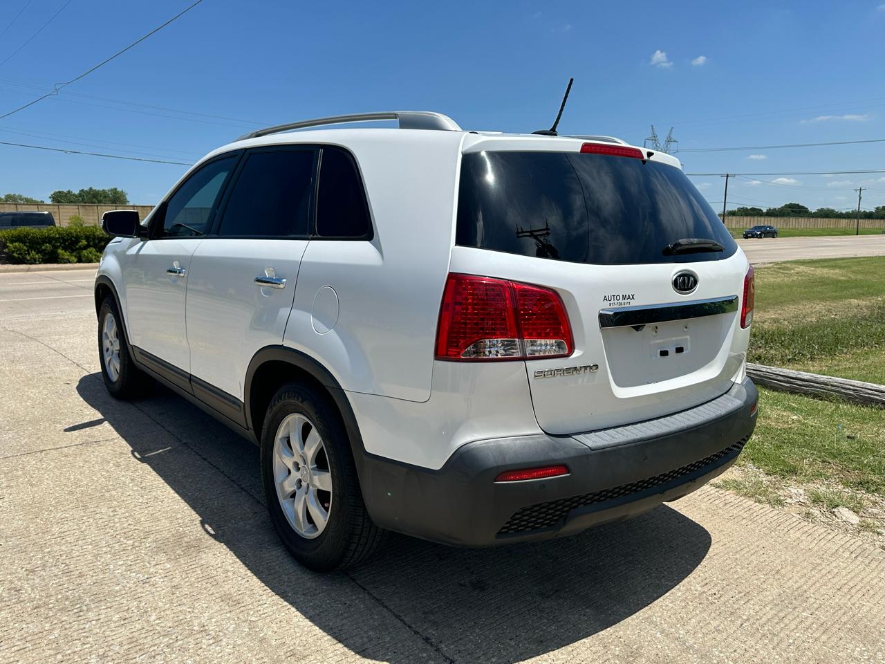 Kia Sorento LX FWD 2012