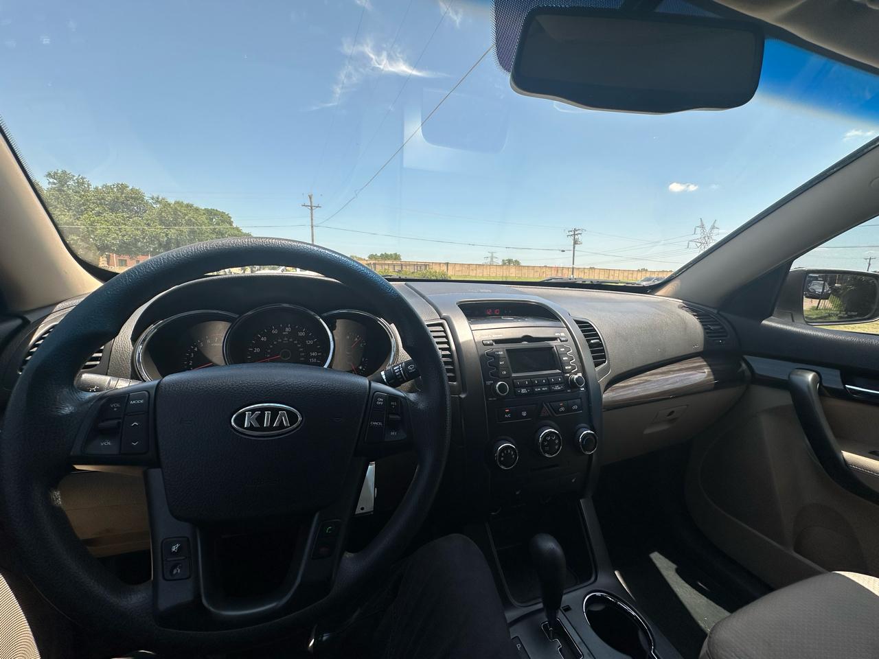 Kia Sorento LX FWD 2012
