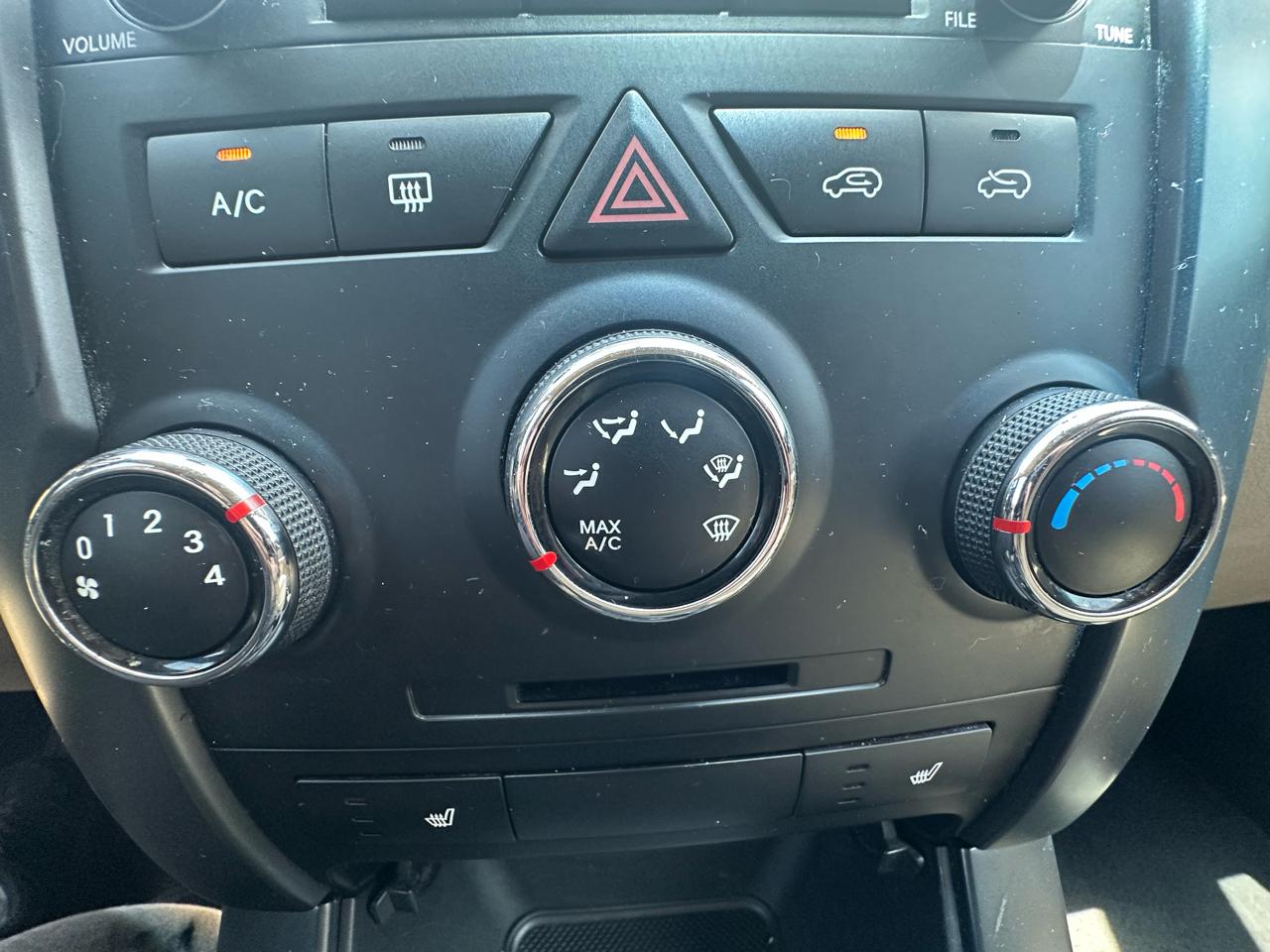 Kia Sorento LX FWD 2012