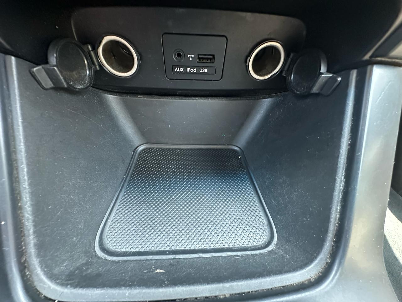 Kia Sorento LX FWD 2012