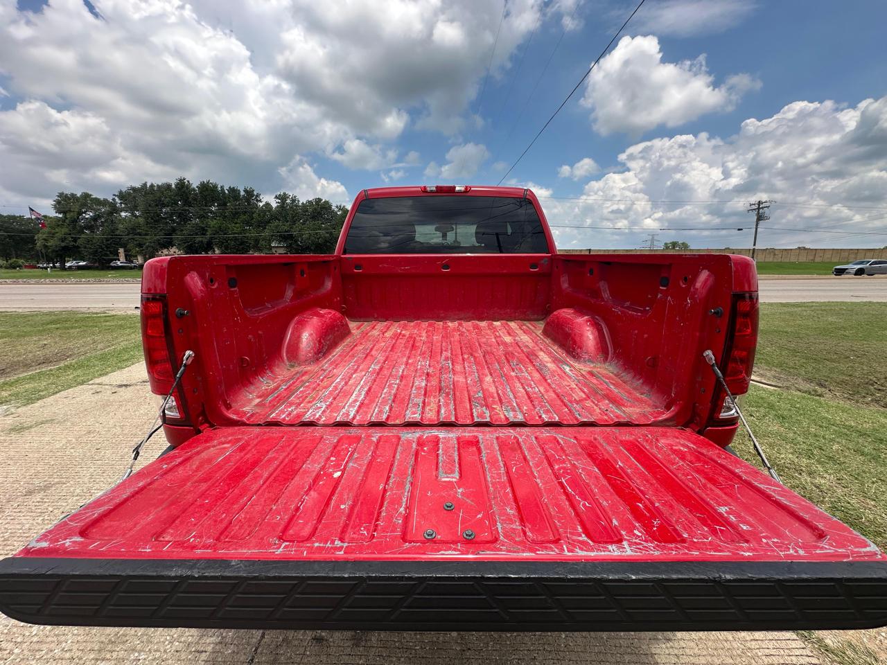 GMC Sierra 1500 SLE Crew Cab 2WD 2011