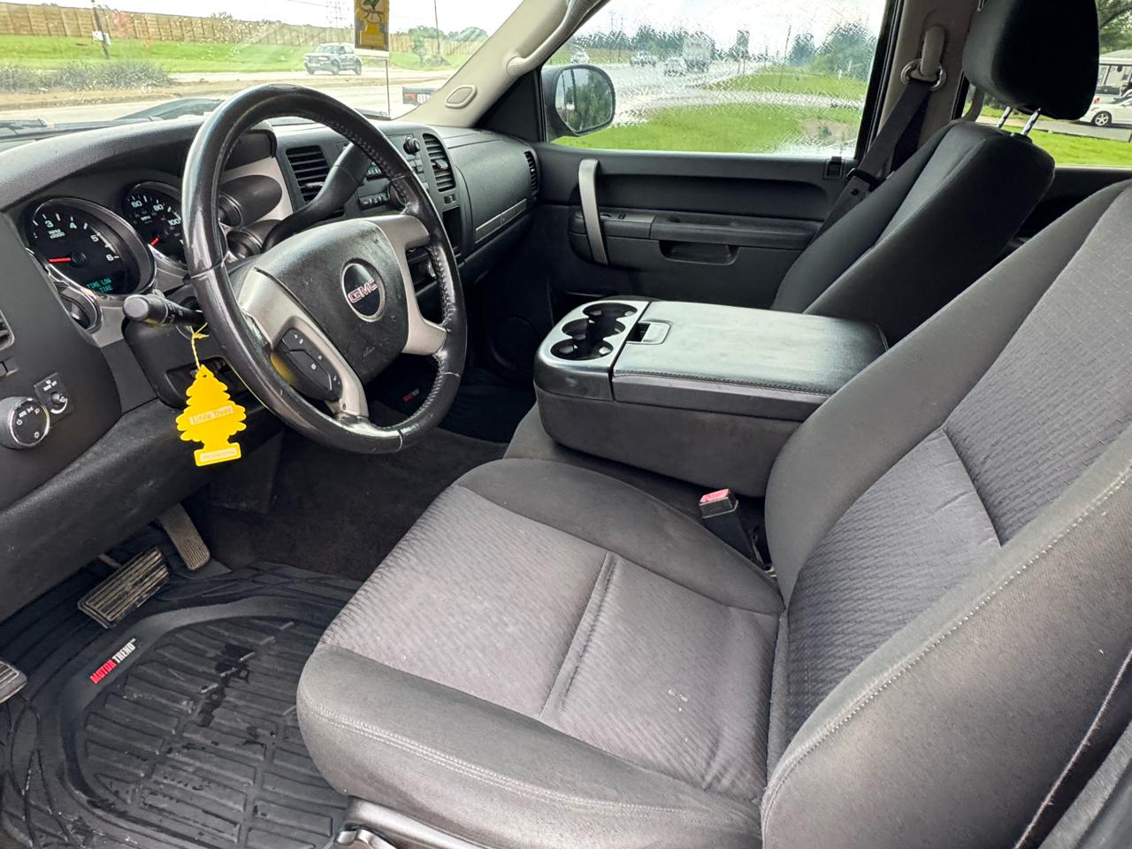 GMC Sierra 1500 SLE Crew Cab 2WD 2011