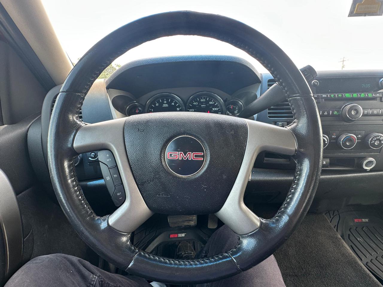 GMC Sierra 1500 SLE Crew Cab 2WD 2011