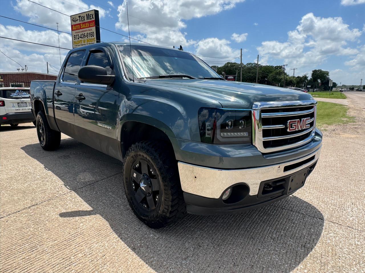 GMC Sierra 1500 SLE Crew Cab 4WD 2012