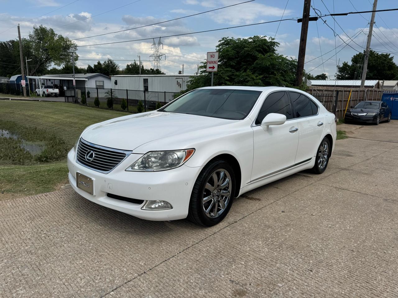 Lexus LS 460 Luxury Sedan 2007