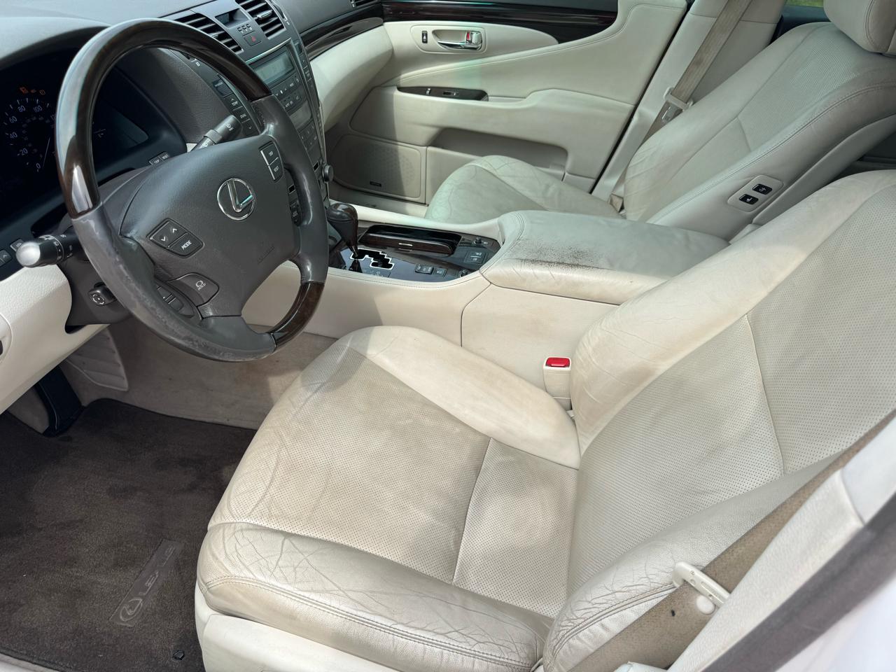 Lexus LS 460 Luxury Sedan 2007