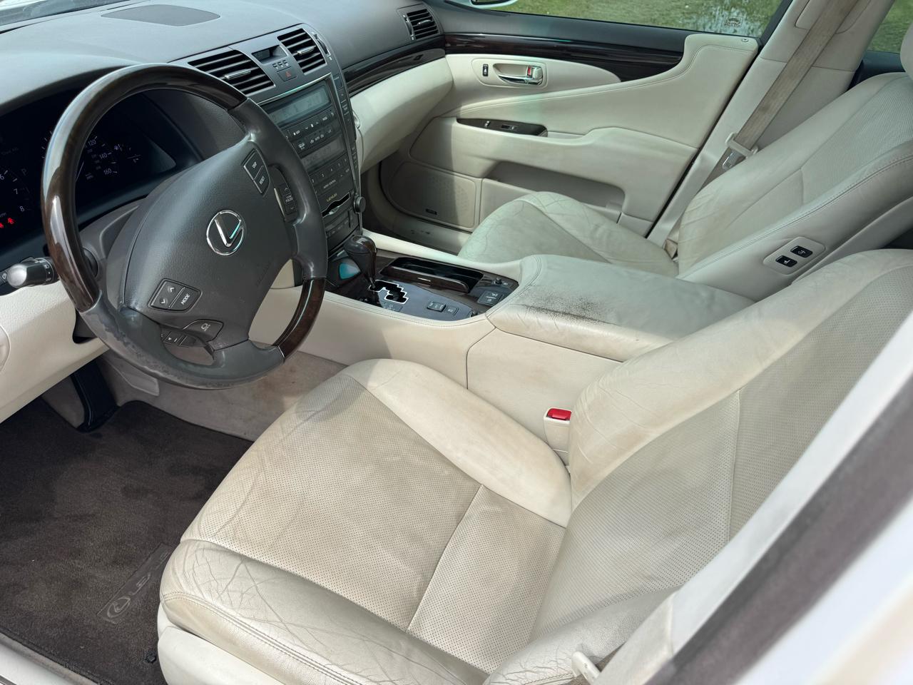 Lexus LS 460 Luxury Sedan 2007