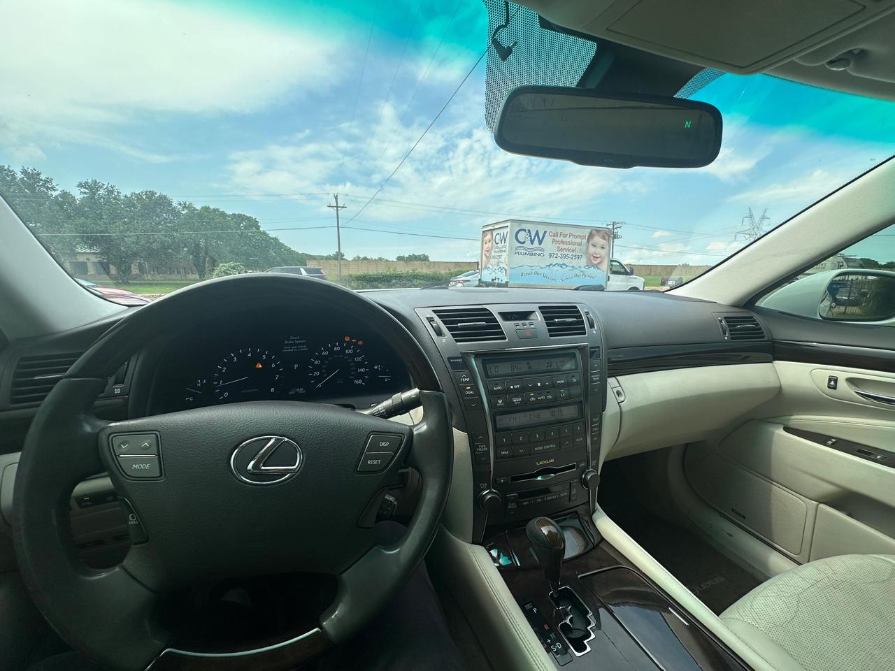Lexus LS 460 Luxury Sedan 2007