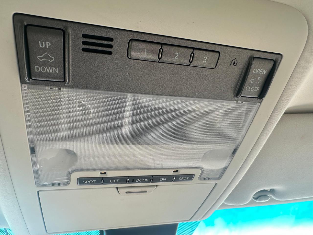 Lexus LS 460 Luxury Sedan 2007