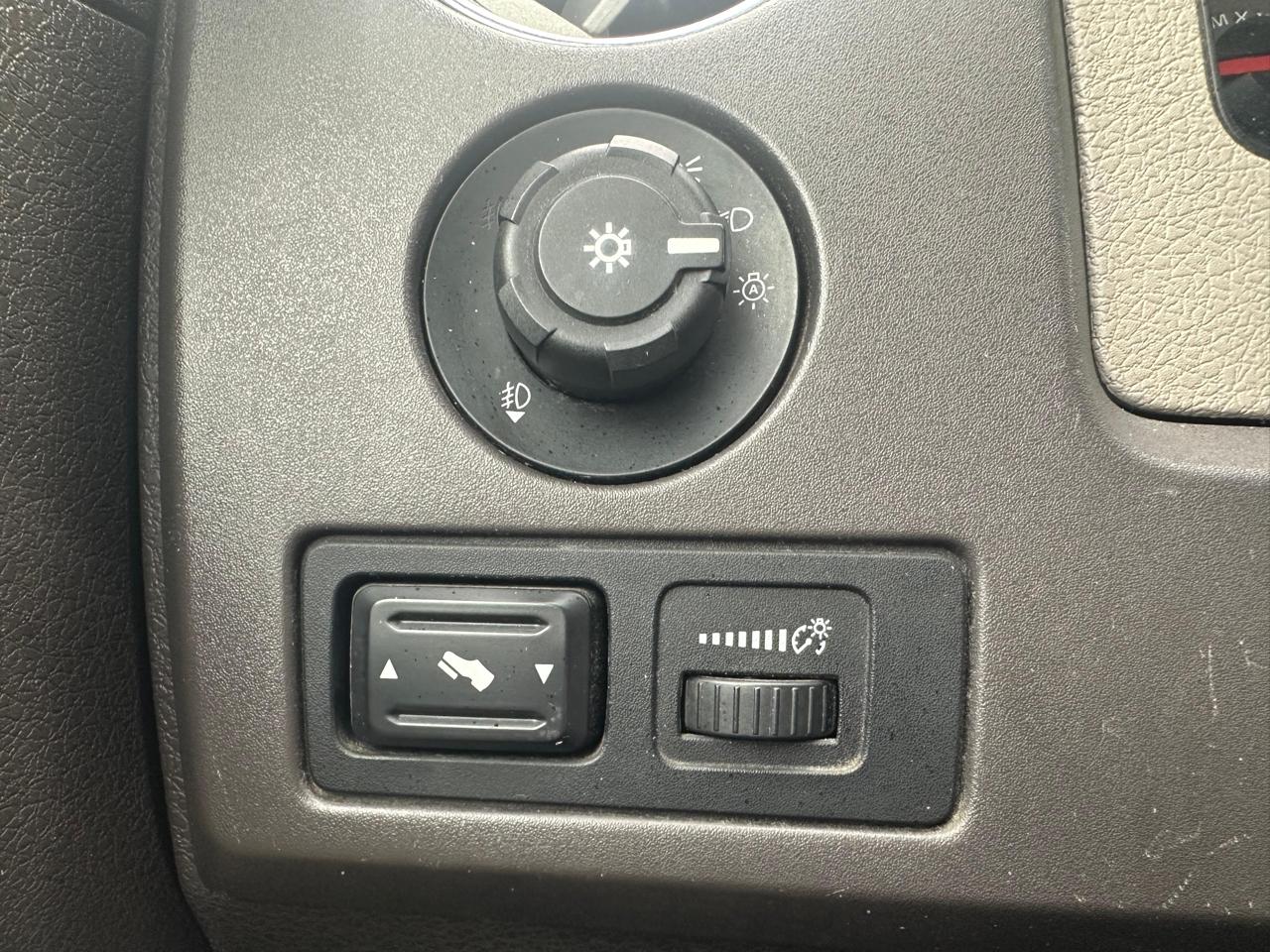 Ford F-150 Lariat SuperCrew 5.5-ft. Bed 2WD 2009