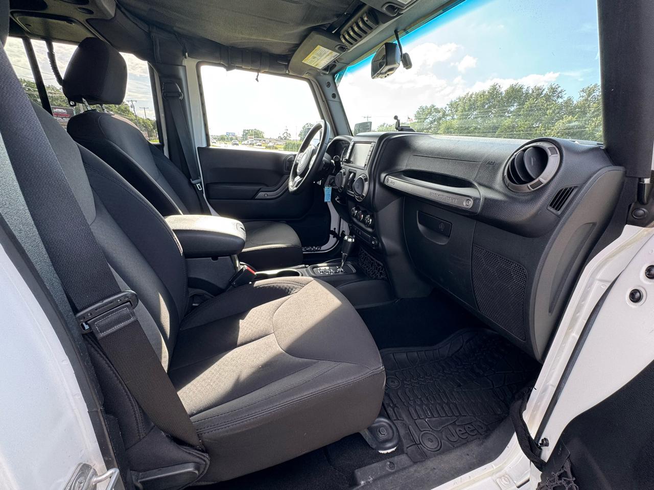 Jeep Wrangler Unlimited Sport 4WD 2015