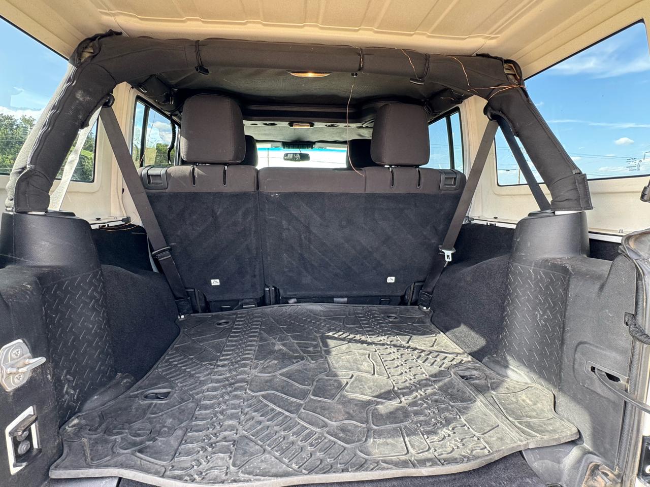 Jeep Wrangler Unlimited Sport 4WD 2015