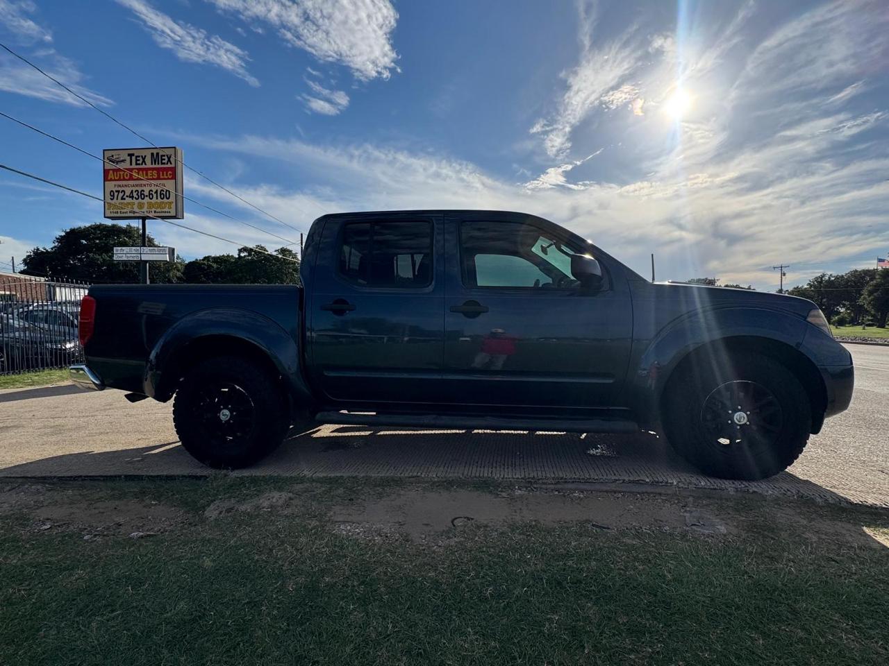 Nissan Frontier S Crew Cab 5AT 2WD 2015