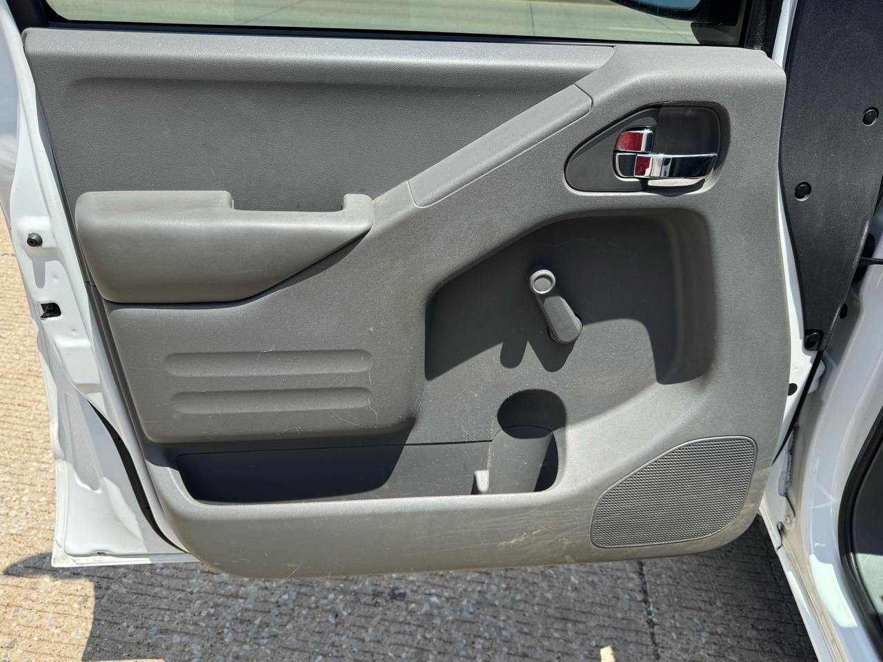 Nissan Frontier S King Cab I4 5MT 2WD 2019