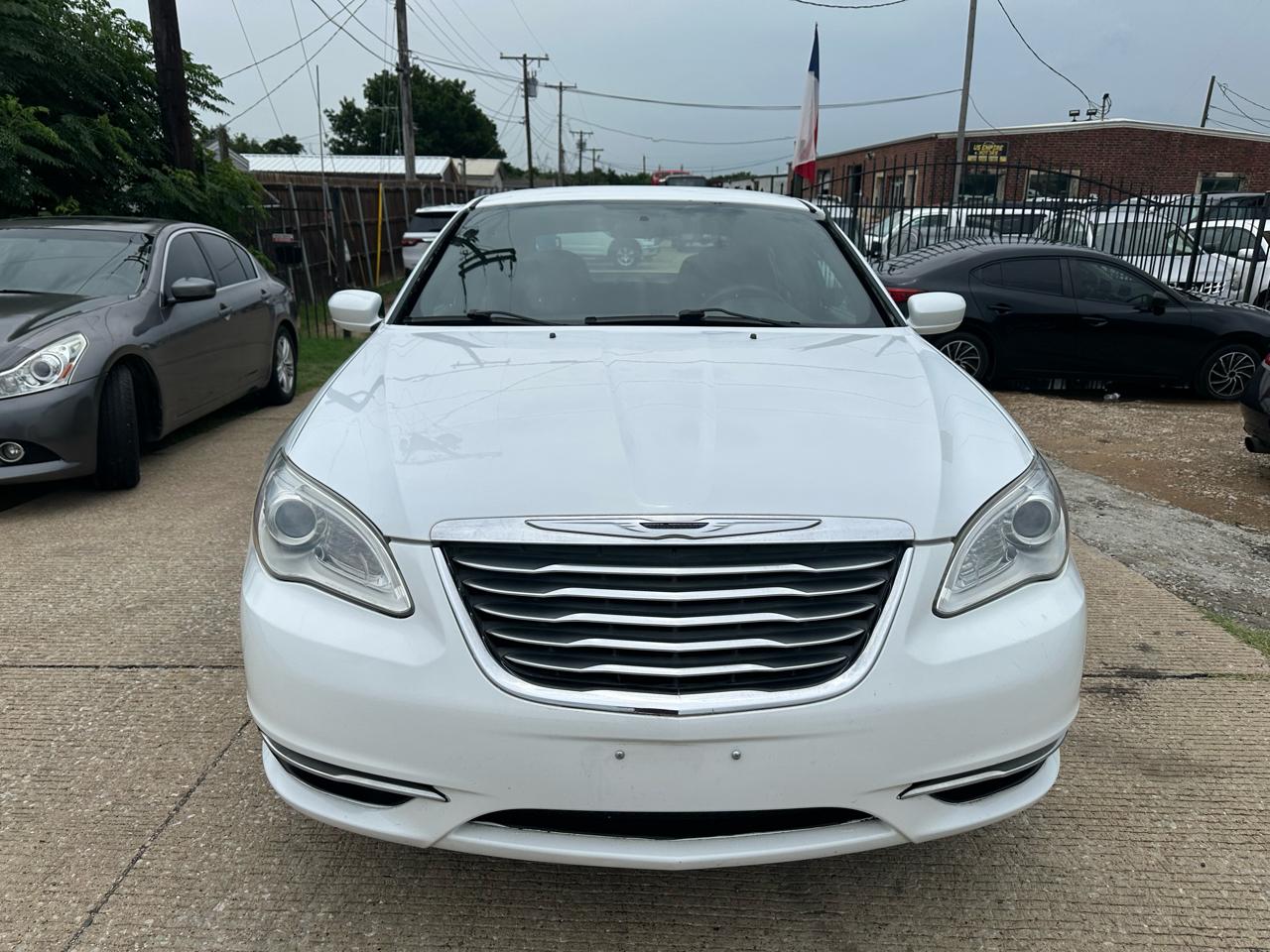 Chrysler 200 LX 2014