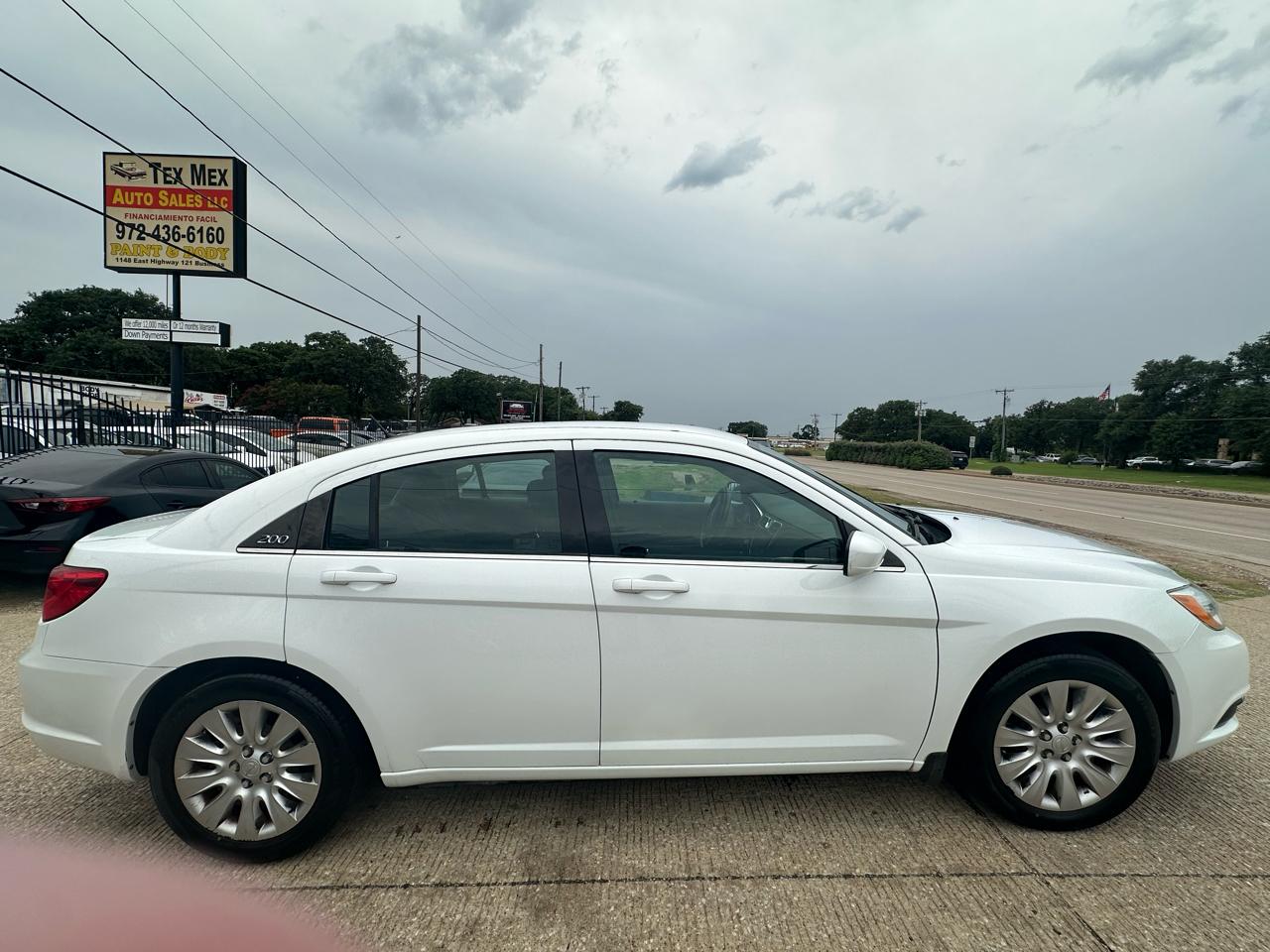 Chrysler 200 LX 2014