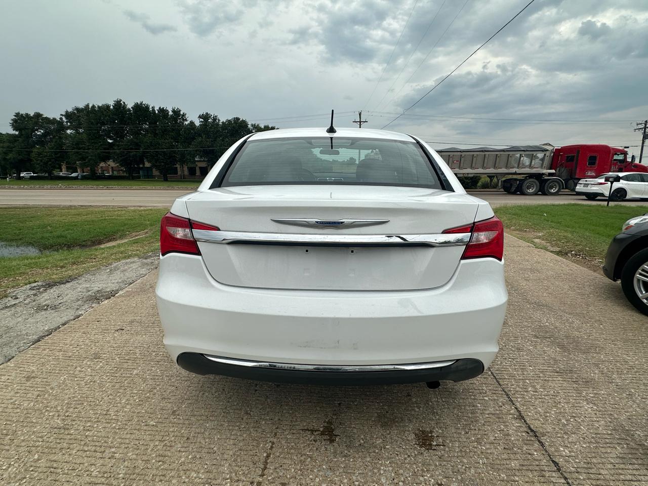 Chrysler 200 LX 2014